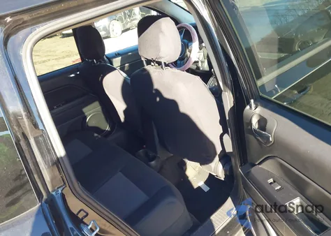 2014 Jeep Compass Sport из США, поврежденный, VIN 1C4NJDBB5ED592729